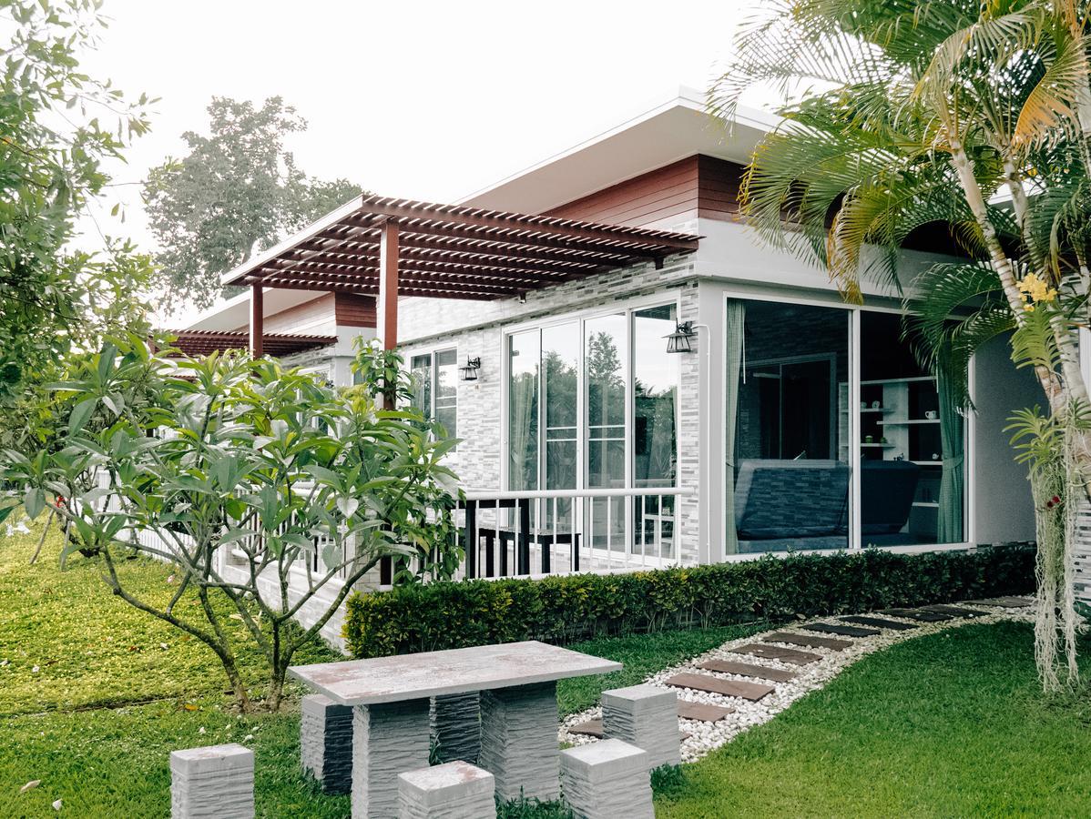 Rai Fahpratan Home And Garden Ban Pak Ngam  Екстер'єр фото